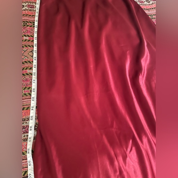 Blondie&Me Evening Wine Satin Dress By Linda Bernell Backless&Sleeveless - Picture 8 of 13